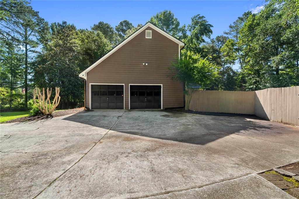 10560 Haynes Bridge Road Property Photo 56