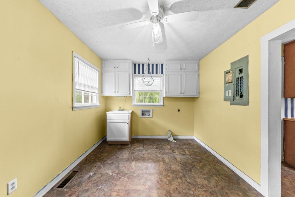 1047 Dixie Road Property Photo 33