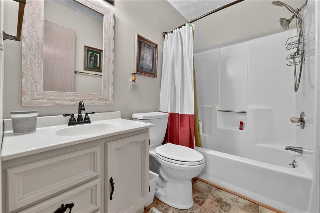 400 Matrix Circle Property Photo 28