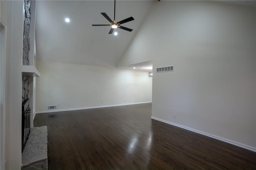 2761 Pine Cone Lane Property Photo 10