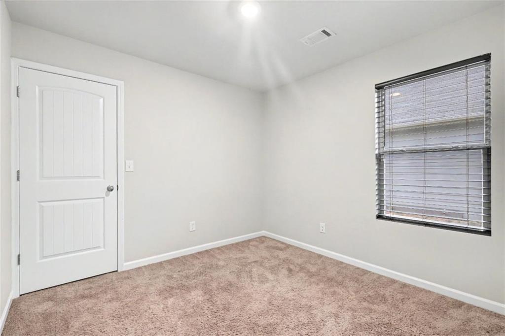 2362 Glebe Court Property Photo 8