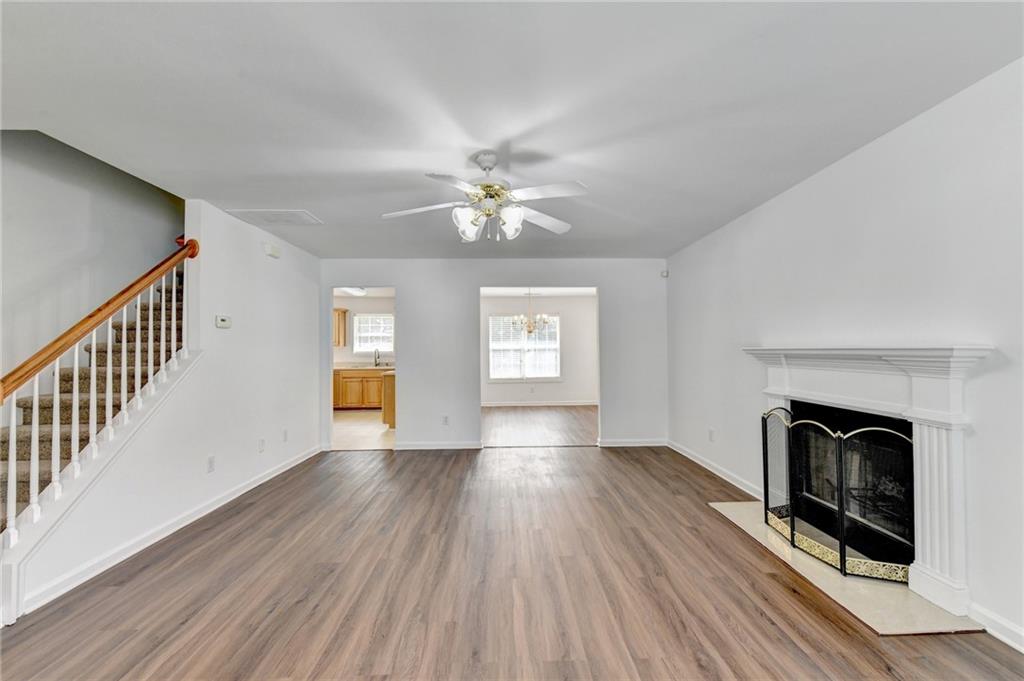 6383 Grand Hickory Drive Property Photo 4