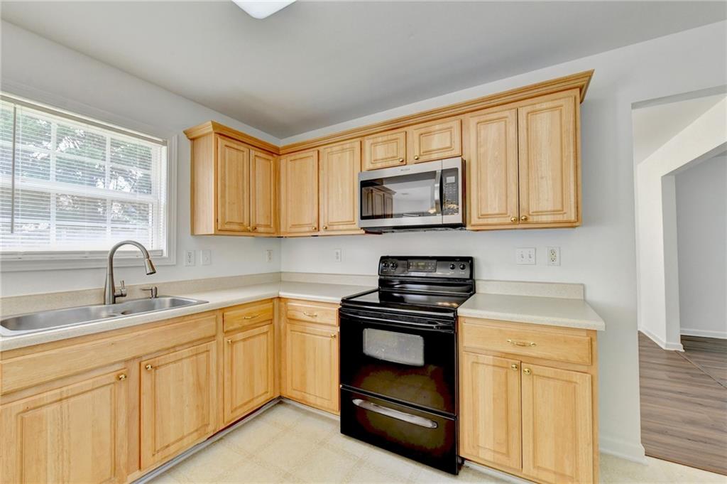 6383 Grand Hickory Drive Property Photo 14