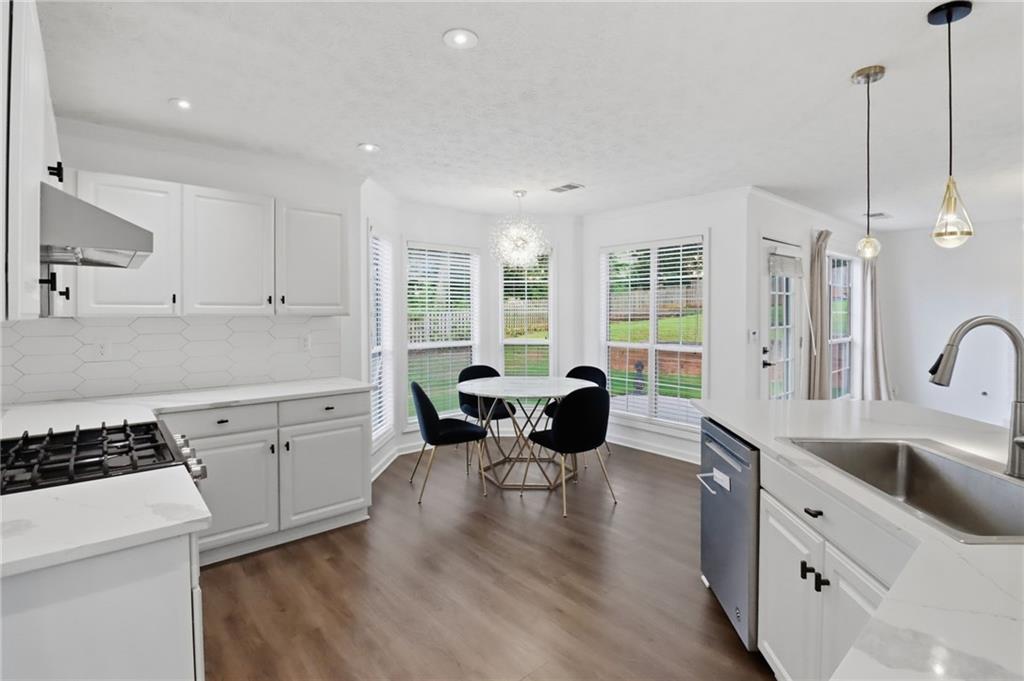 2765 Suwanee Lakes Trail Property Photo 15