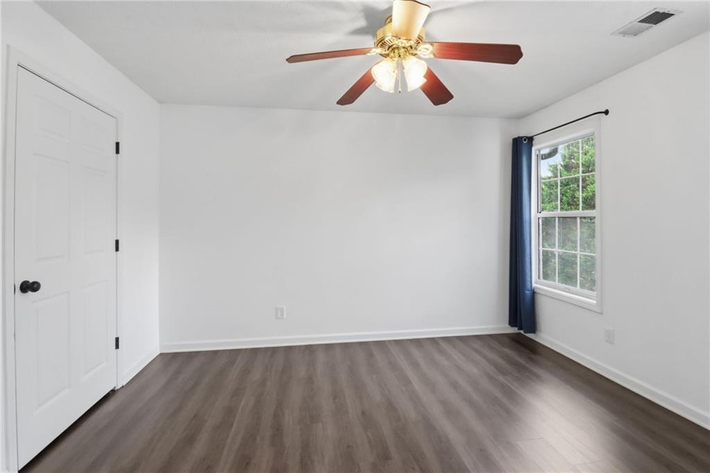 2765 Suwanee Lakes Trail Property Photo 32