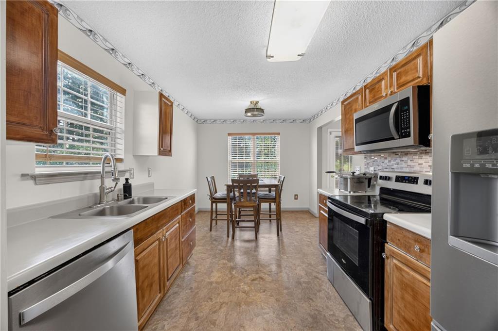 305 Bainbridge Circle Property Photo 10