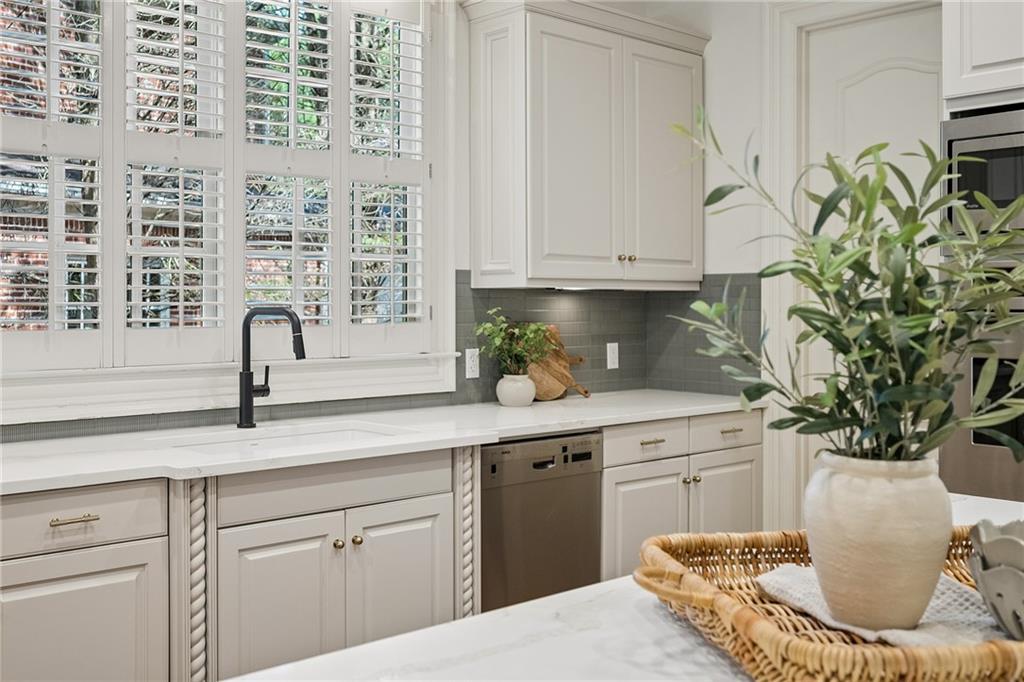 2996 Howell Mill Road Nw Property Photo 15