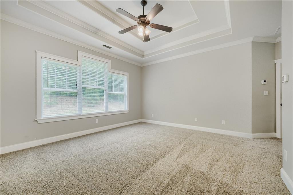 421 Bedford Crossing Property Photo 12
