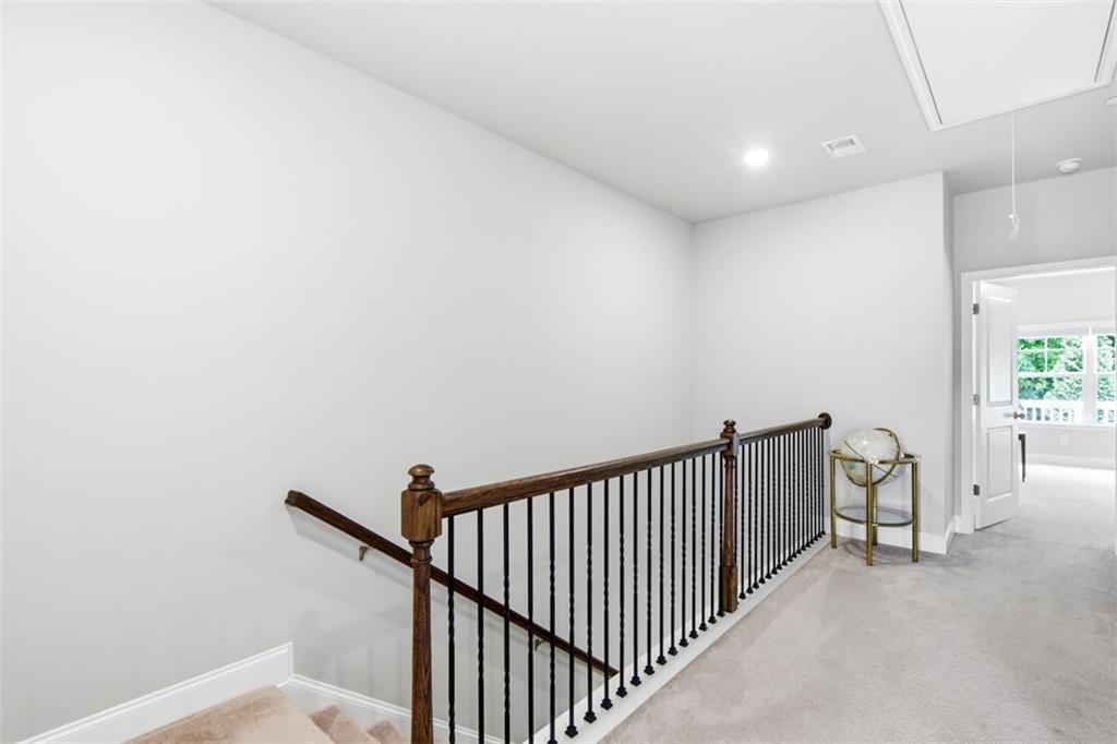 957 Shy Lane Property Photo 17