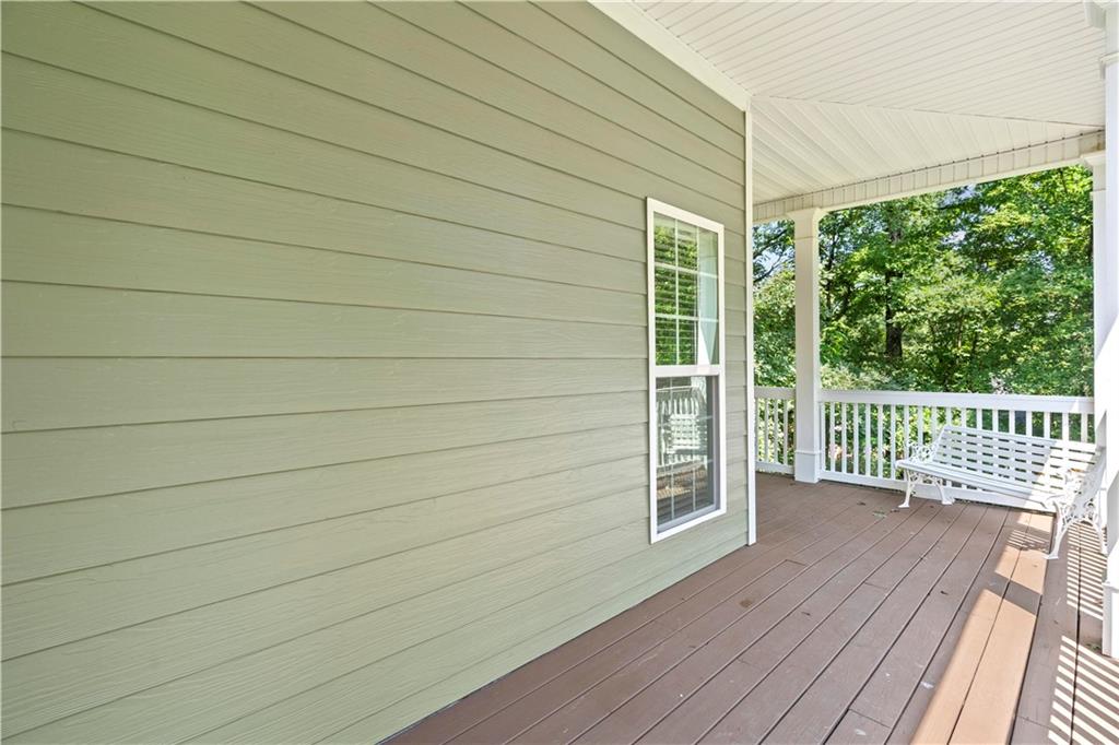 185 Thornwood Drive Se Property Photo 5