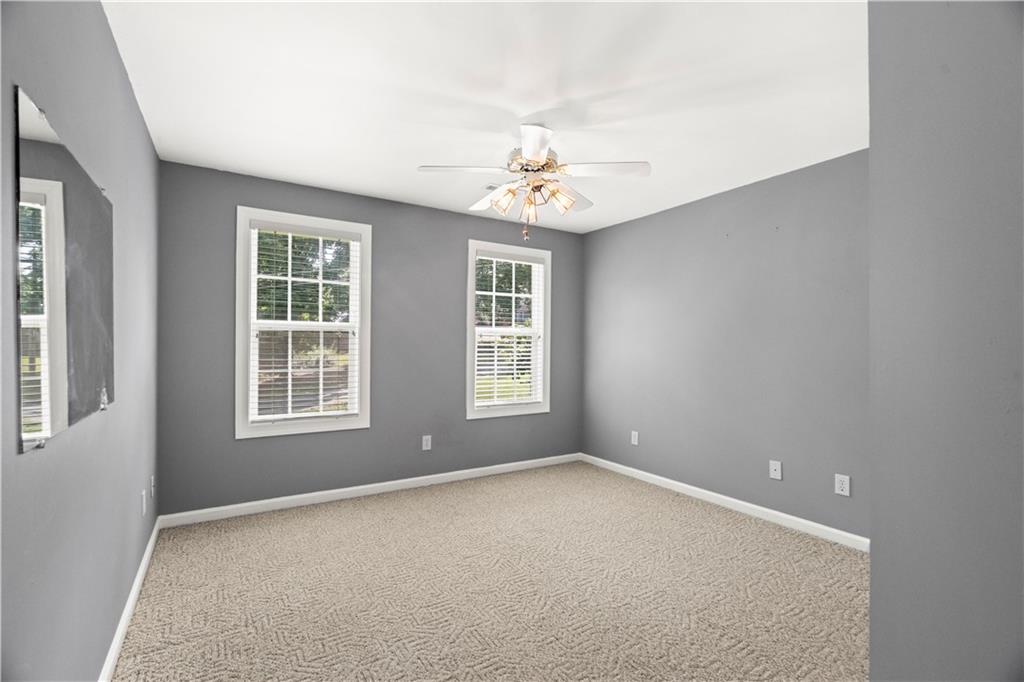 185 Thornwood Drive Se Property Photo 31