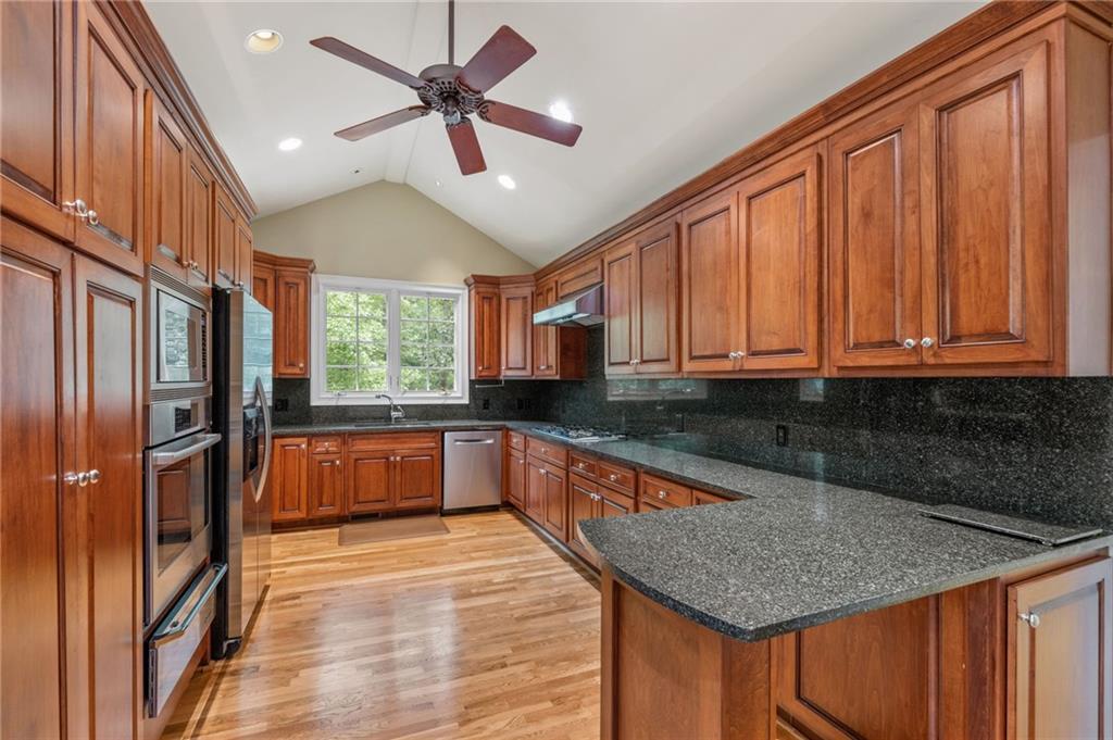 1037 Davis Drive Property Photo 9