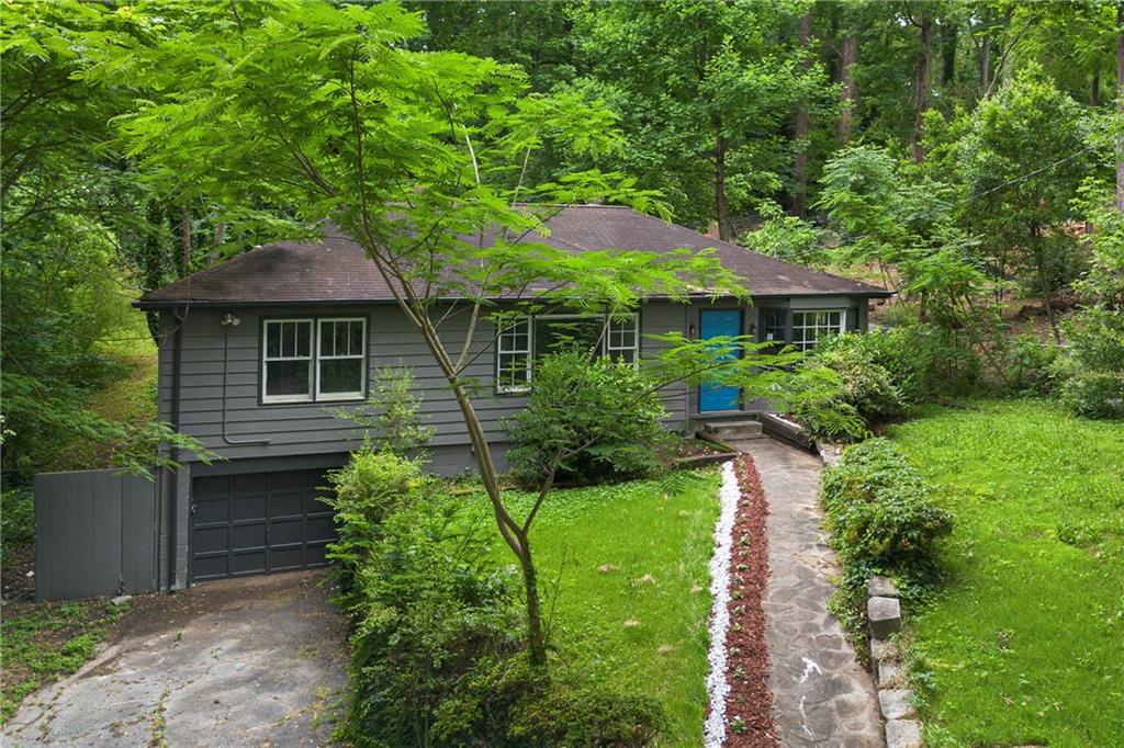 4445 Woodhaven Drive Property Photo 2