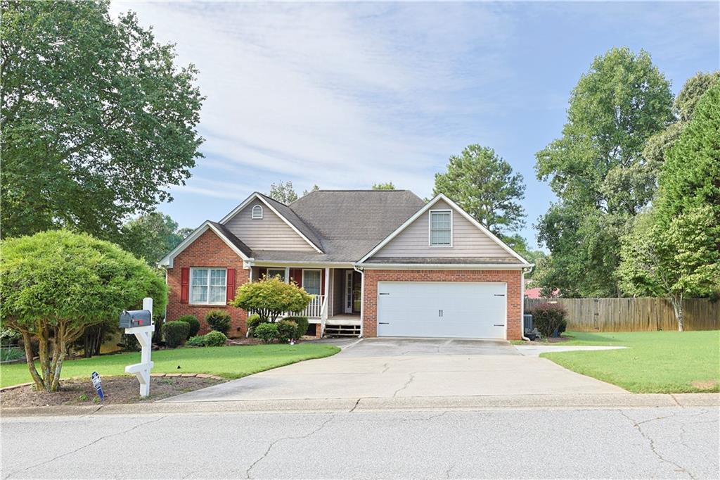 2015 Harfield Ct Property Photo 3