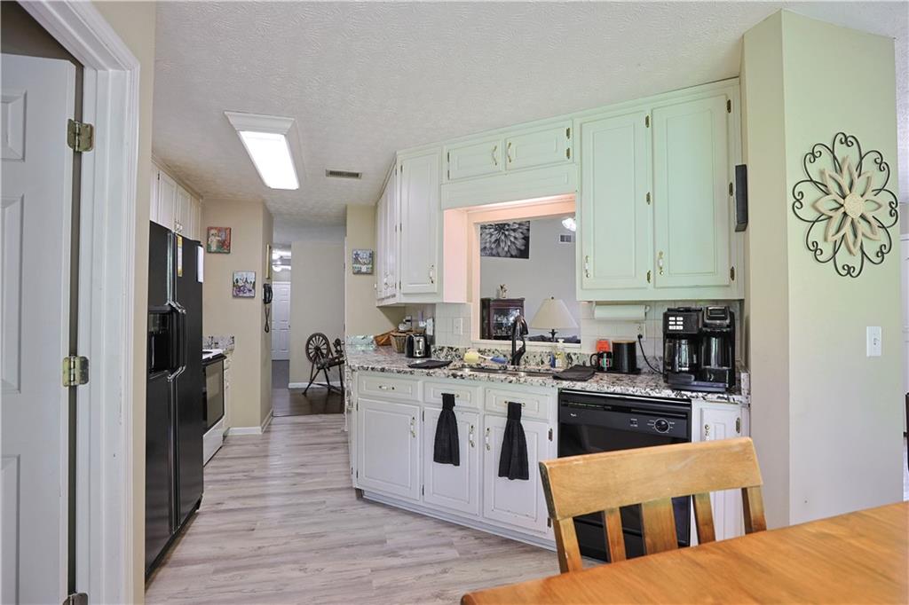 2015 Harfield Ct Property Photo 16