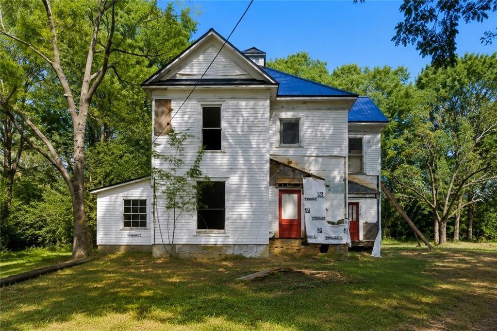 111 Bryan Street W Property Photo 1