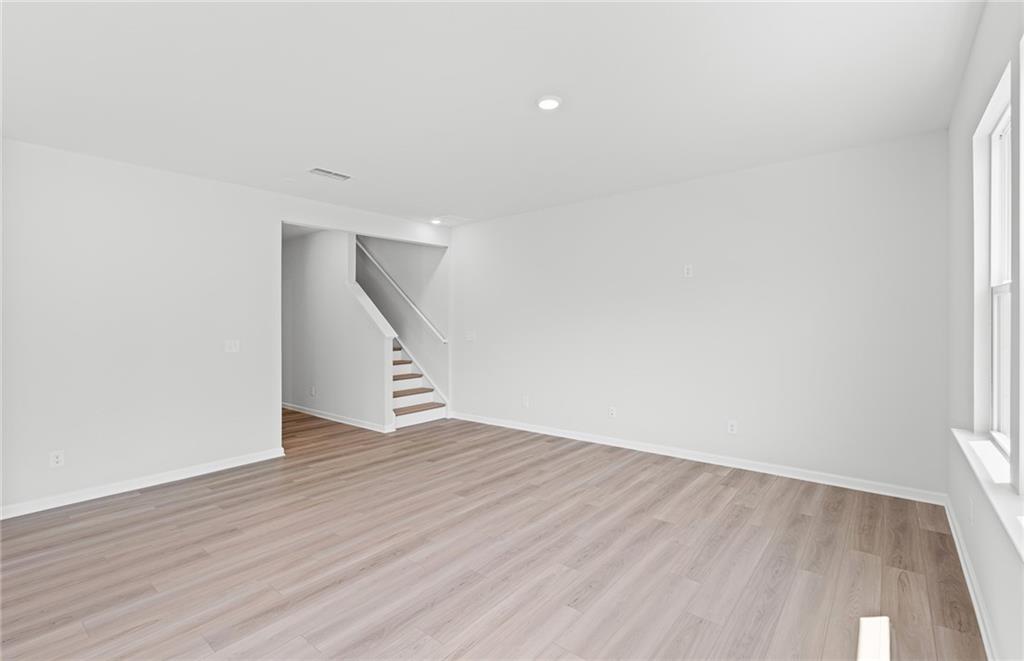 2918 Salinger Way Property Photo 4