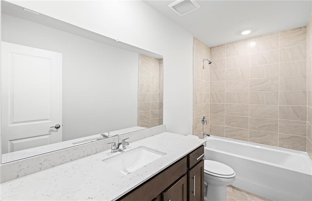 2918 Salinger Way Property Photo 13