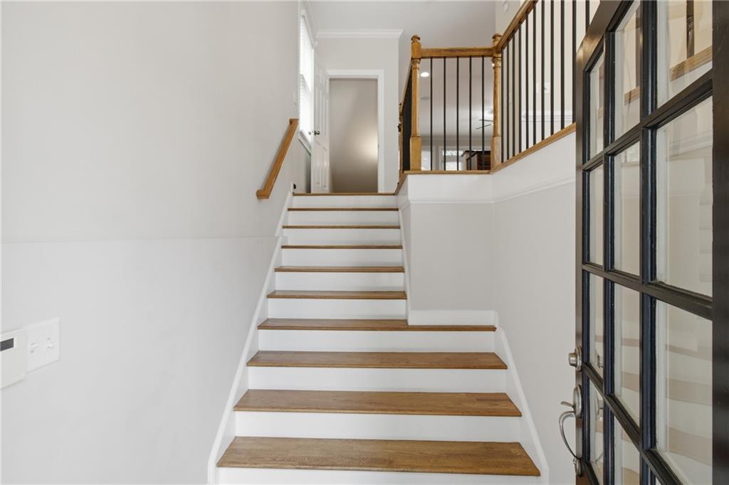1262 Brickton Drive Nw Property Photo 4