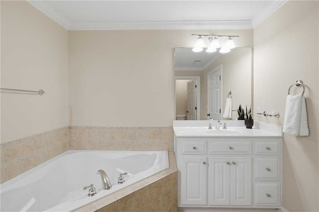 1262 Brickton Drive Nw Property Photo 25