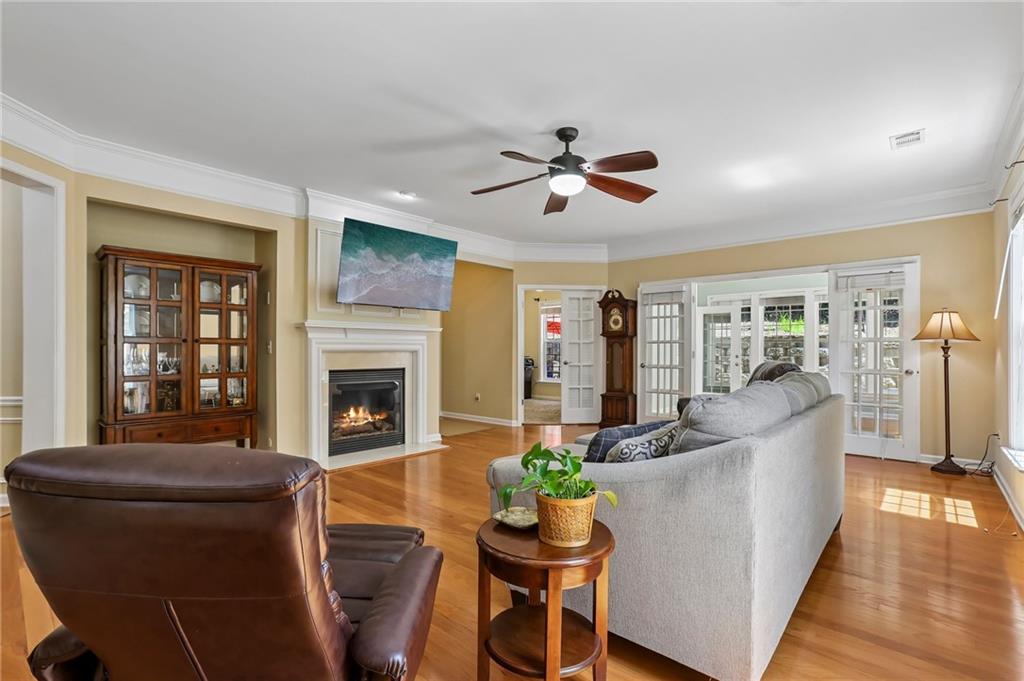 5055 Rembrant Drive Property Photo 2
