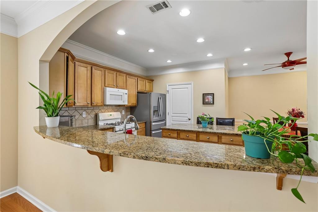 5055 Rembrant Drive Property Photo 4