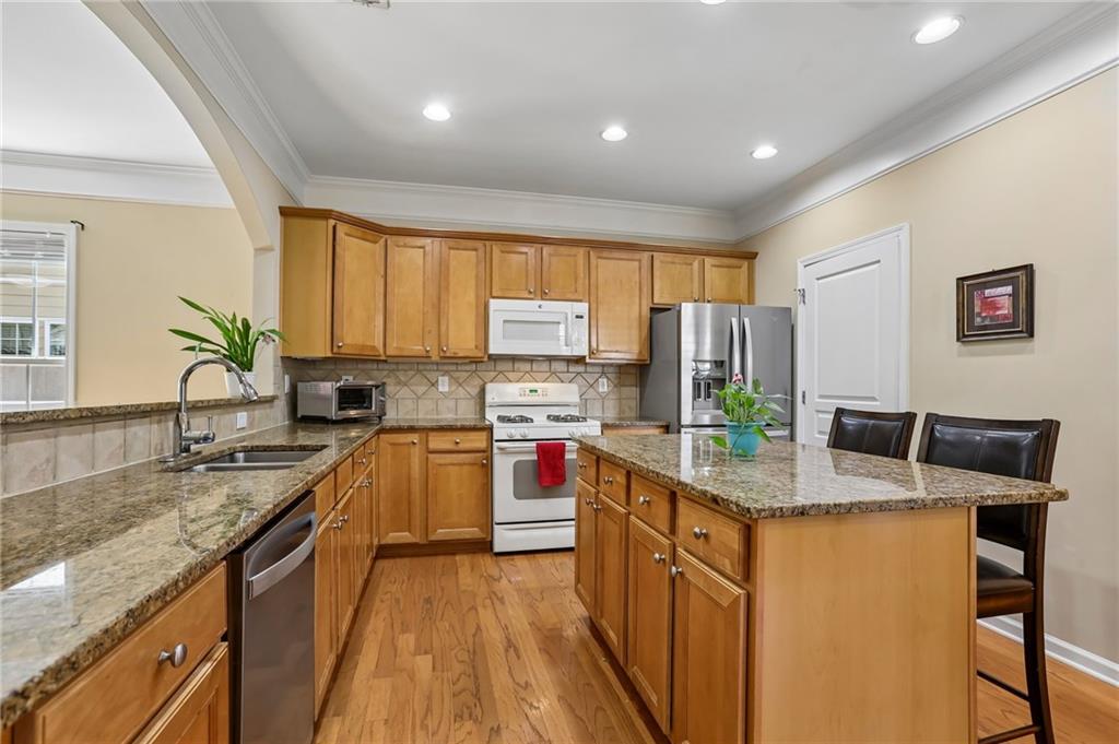 5055 Rembrant Drive Property Photo 6