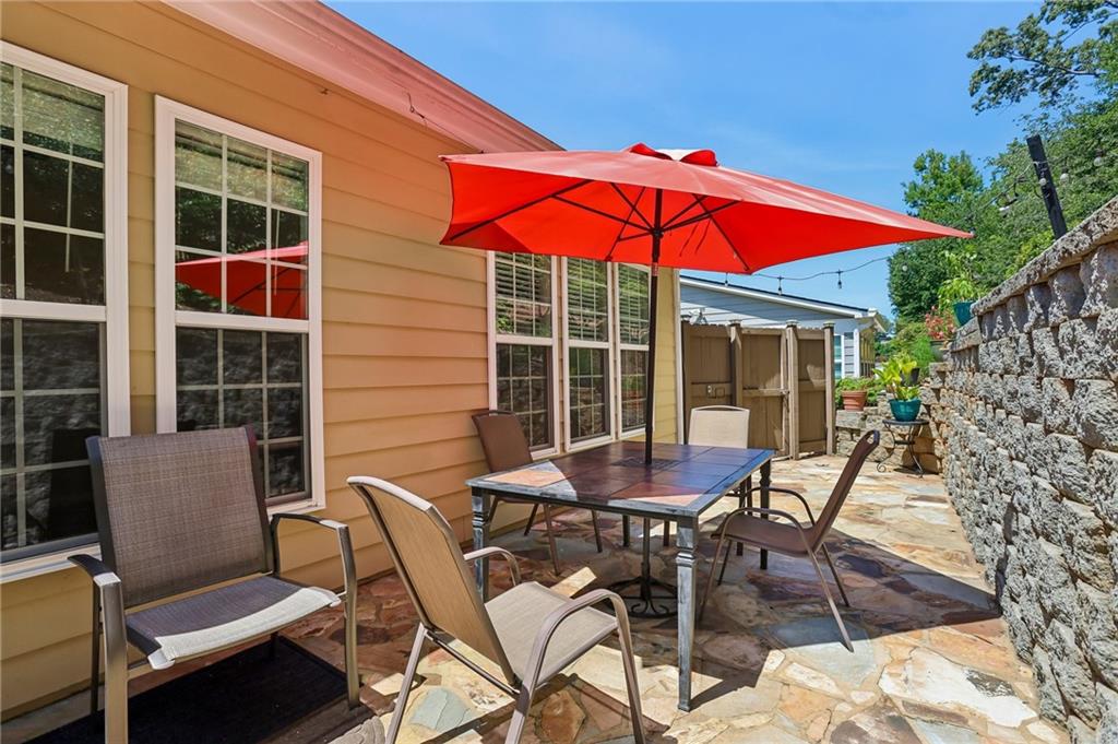 5055 Rembrant Drive Property Photo 17