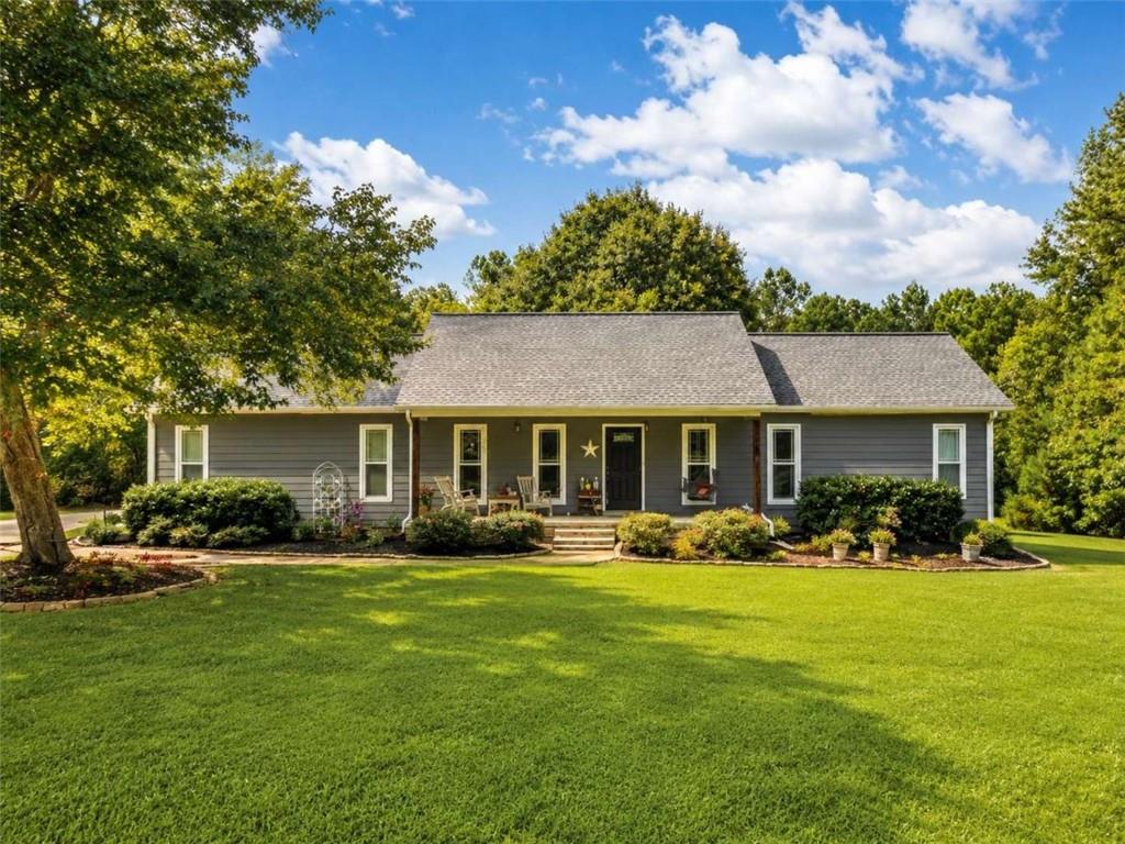 914 Whooping Creek Road Property Photo 1