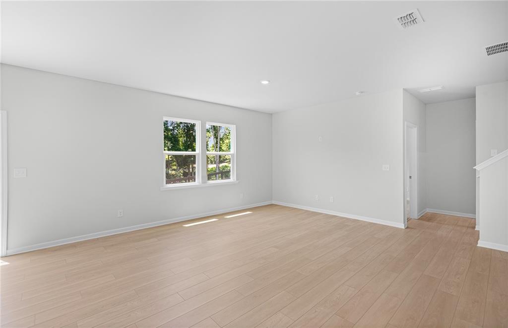 2922 Salinger Way Property Photo 4