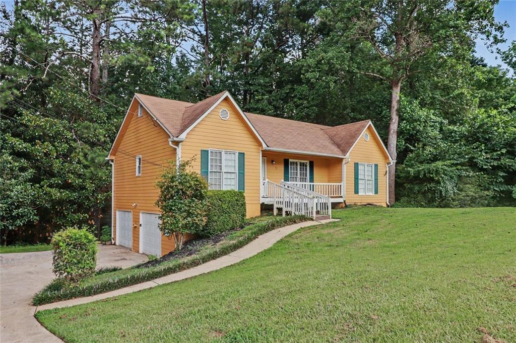 72 Amber Way Property Photo 2