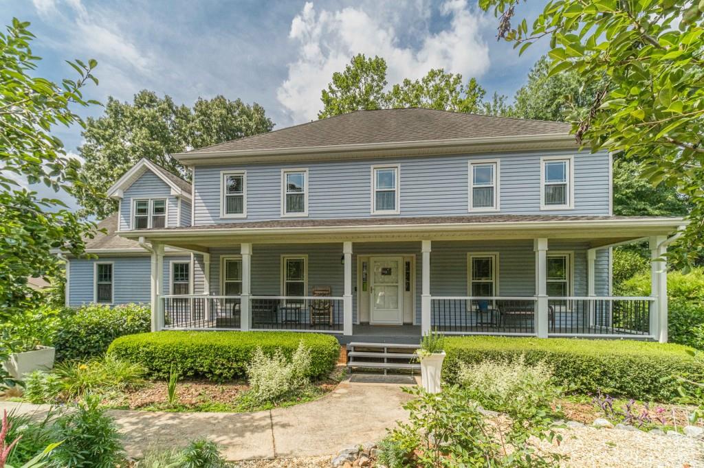1875 Oak Road Property Photo 1