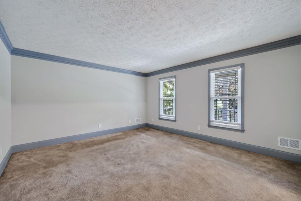 1875 Oak Road Property Photo 8