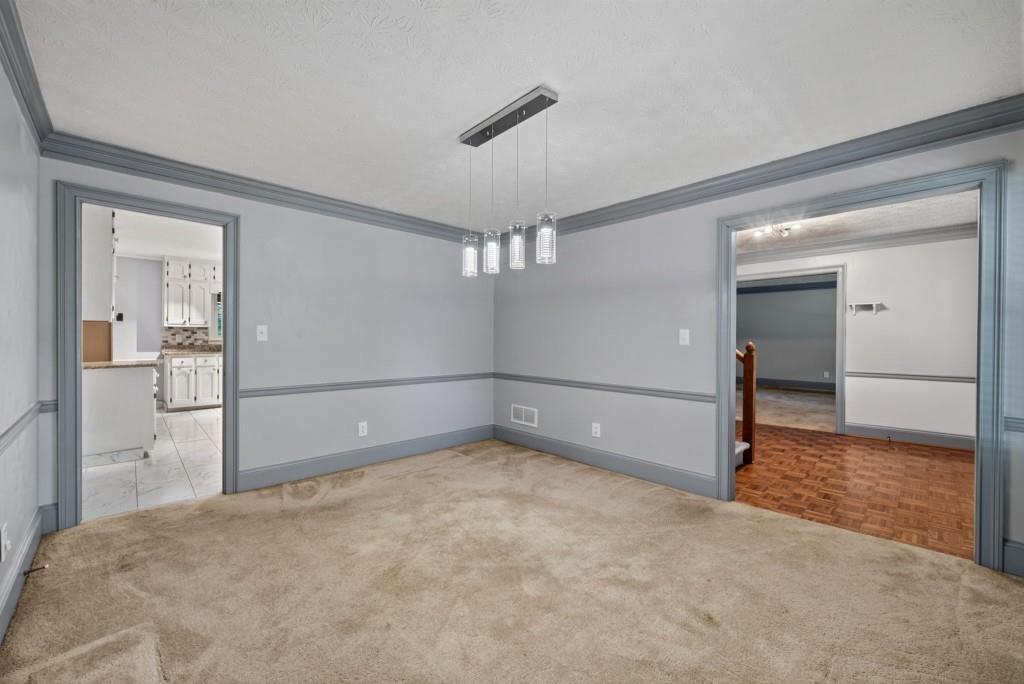 1875 Oak Road Property Photo 9