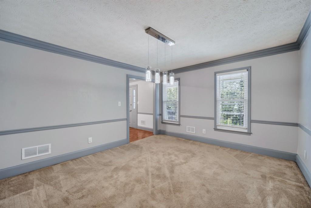 1875 Oak Road Property Photo 10