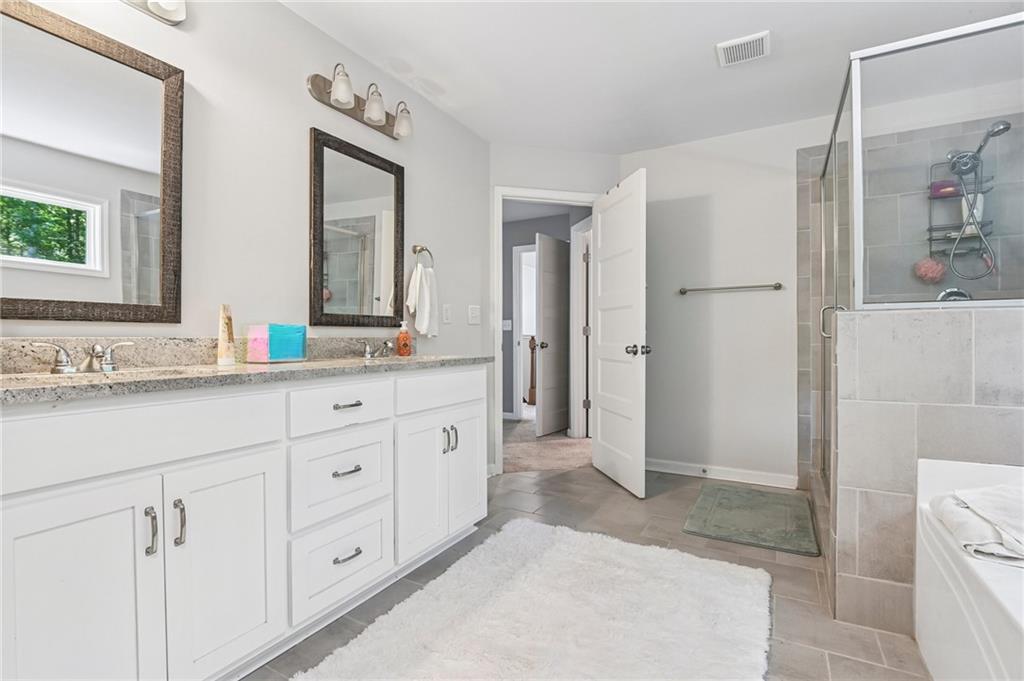 512 Clinton Drive Property Photo 19