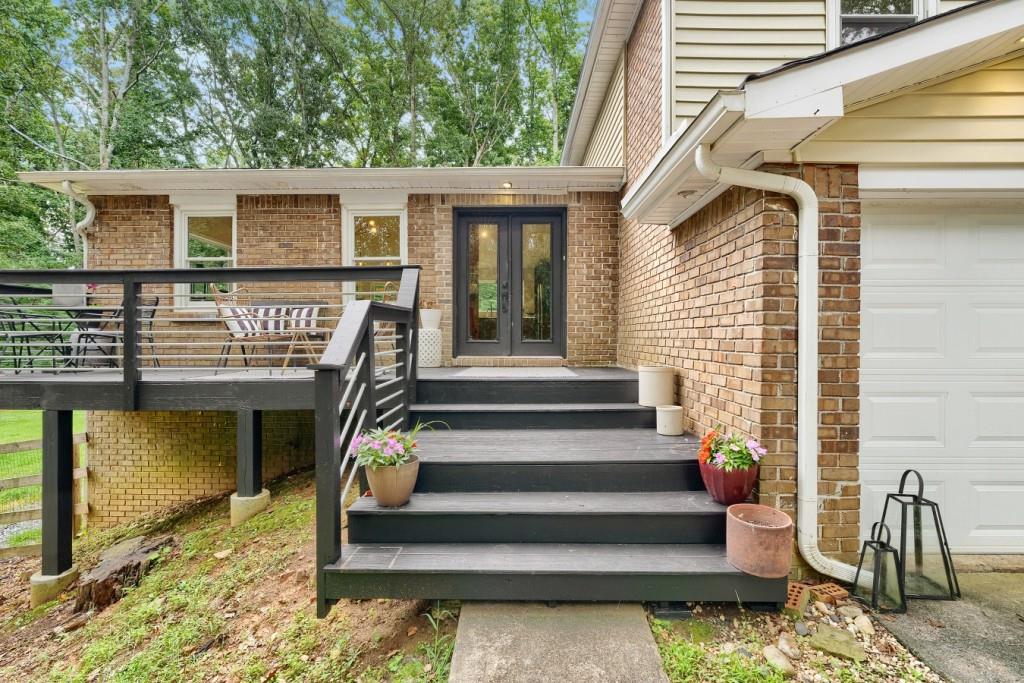 118 Glenell Drive Property Photo 1