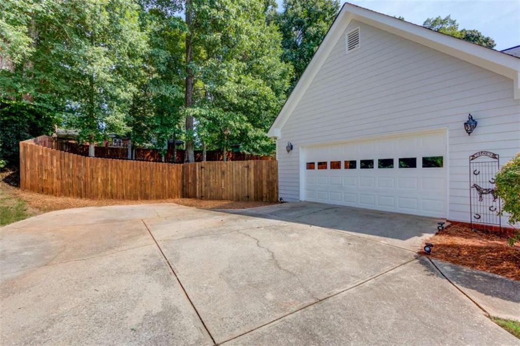 2037 Windfield Drive Property Photo 4