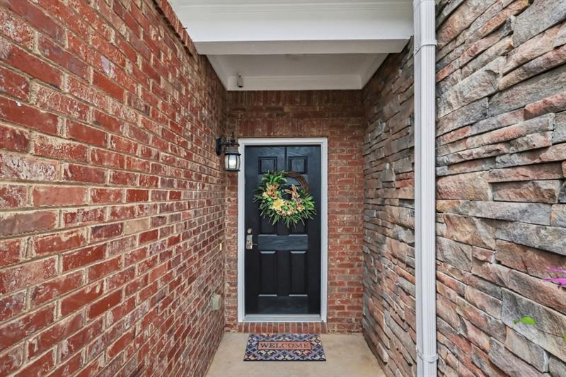 136 Meeting Place Property Photo 9