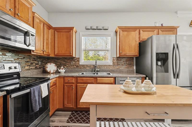 136 Meeting Place Property Photo 16