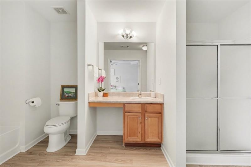 136 Meeting Place Property Photo 30