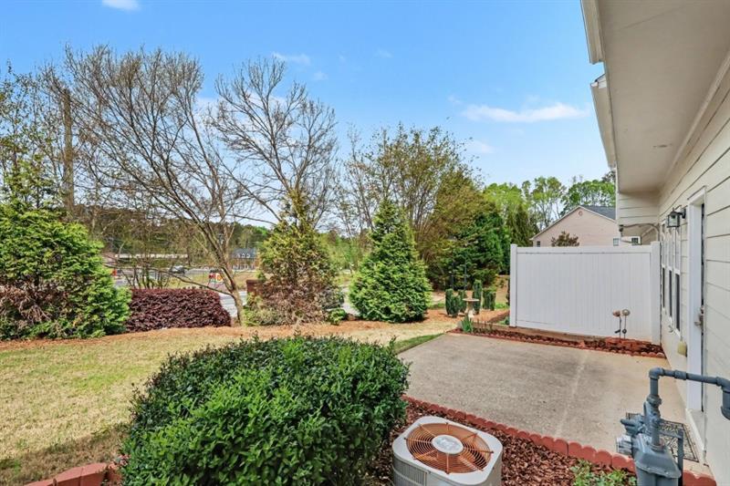 136 Meeting Place Property Photo 35