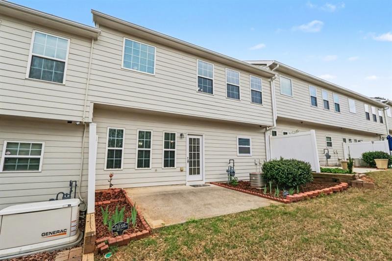 136 Meeting Place Property Photo 36