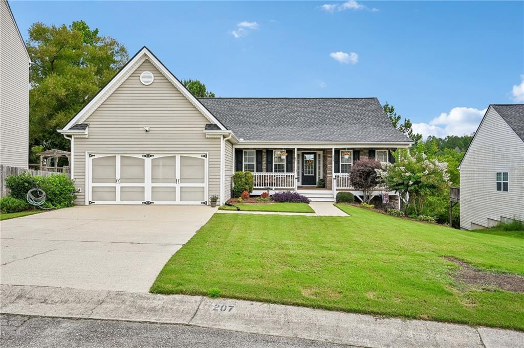 207 Overlook Court Property Photo 1
