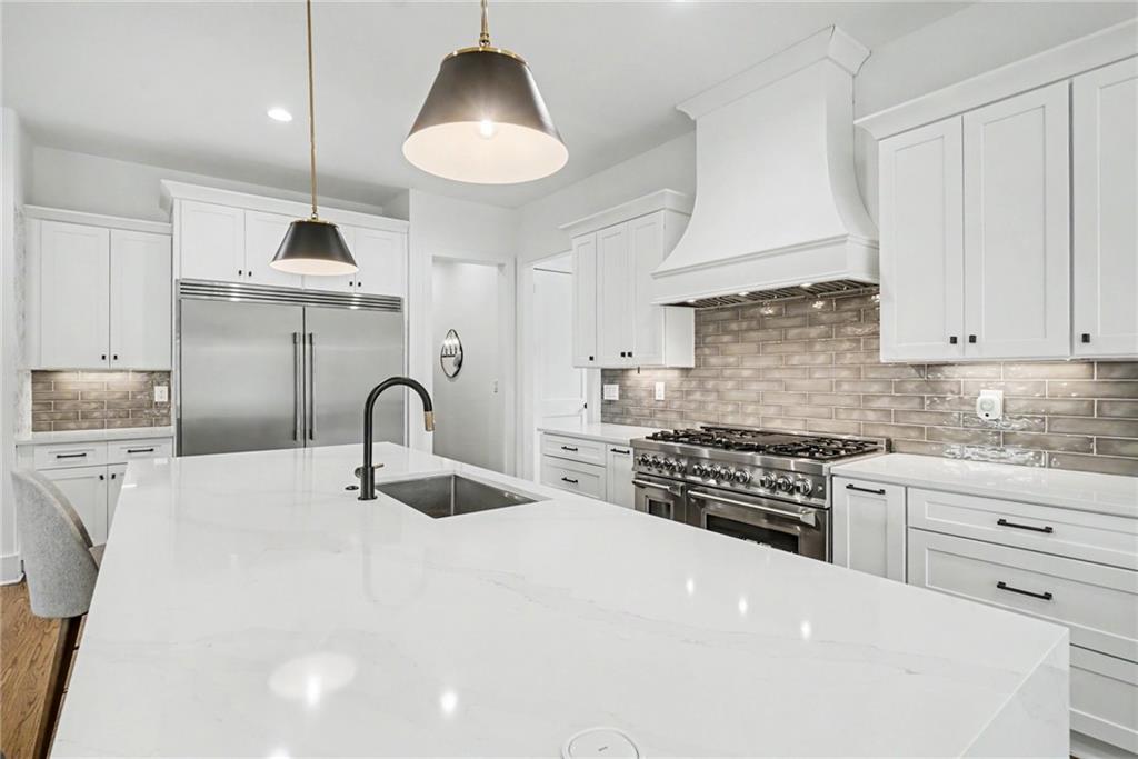 609 Reed Rd. Property Photo 5