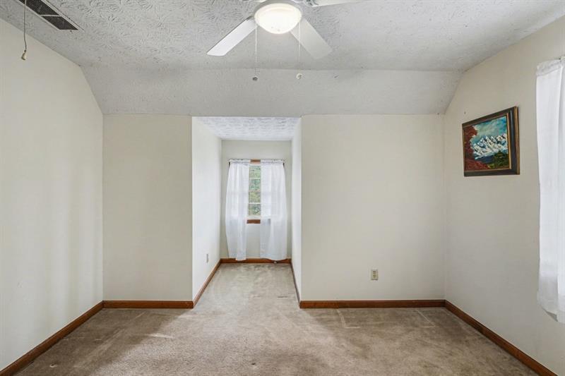114 Copeland Property Photo 28