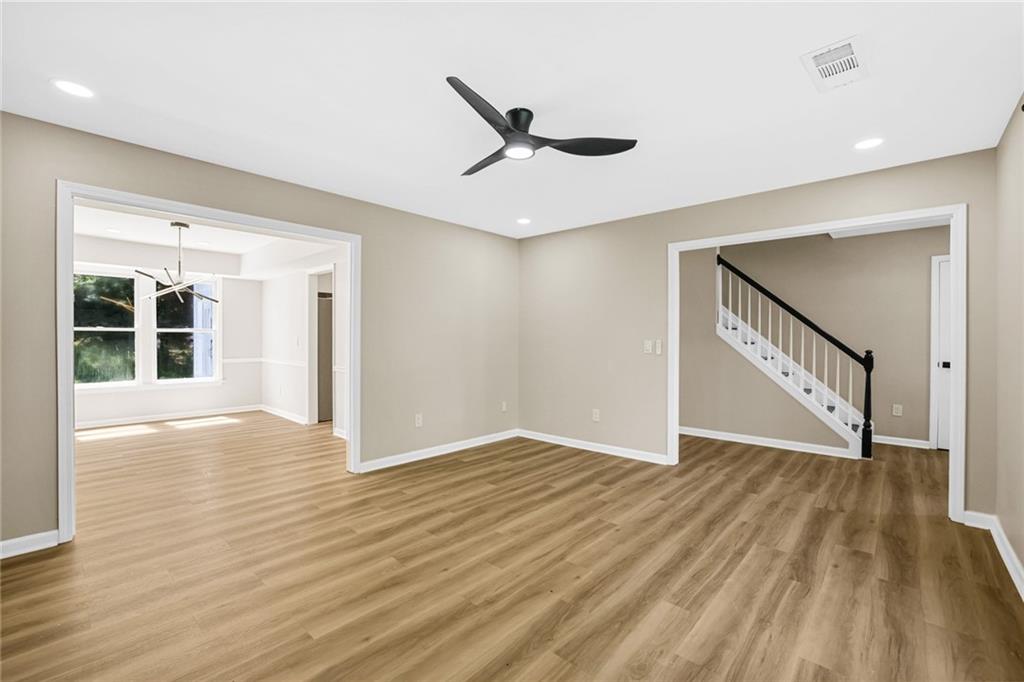 4335 Abbotts Pointe Court Property Photo 2