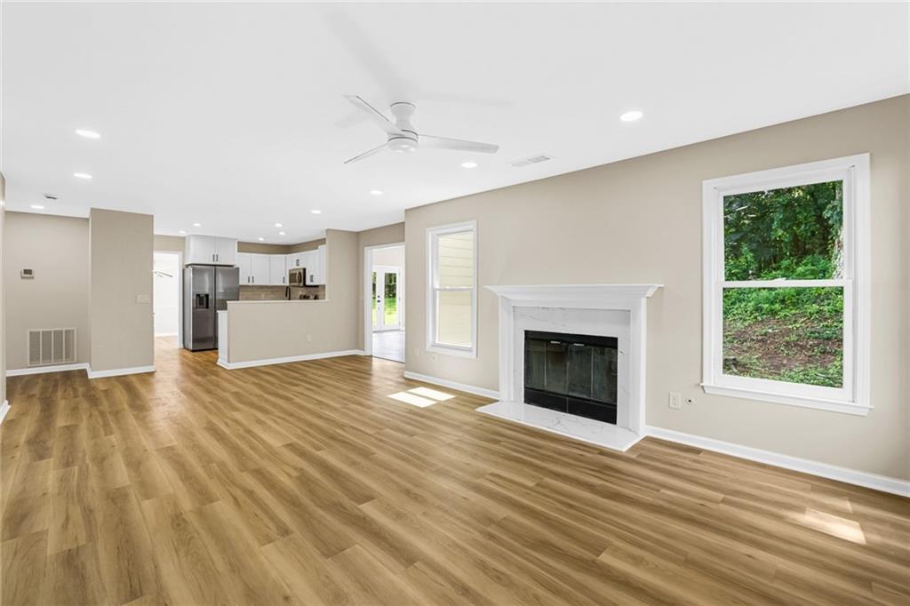 4335 Abbotts Pointe Court Property Photo 6