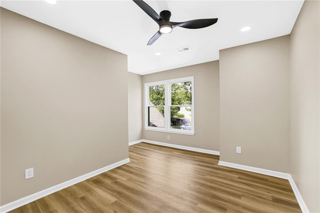 4335 Abbotts Pointe Court Property Photo 18