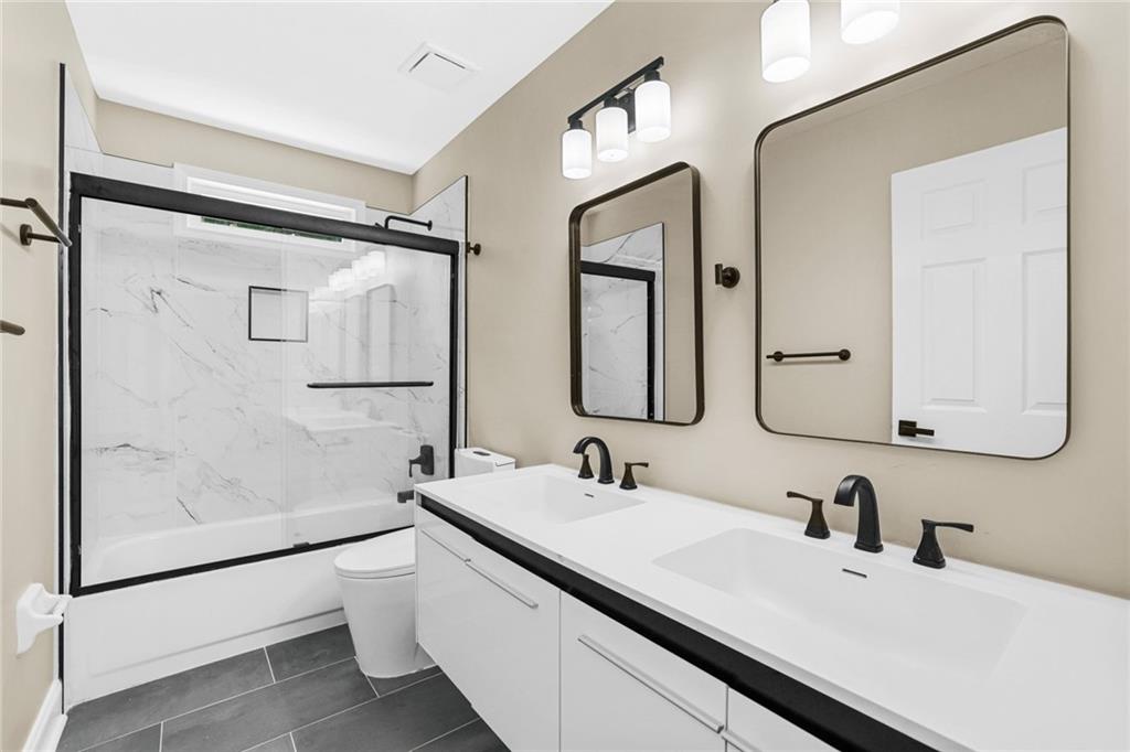 4335 Abbotts Pointe Court Property Photo 19